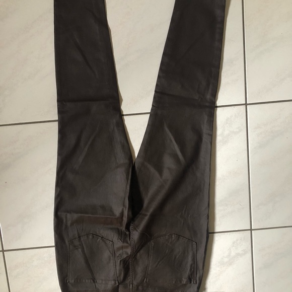 SEVEN 7 stretch Skinny Coated Jeans. Faux leather. Size: 16 - Picture 8 of 9